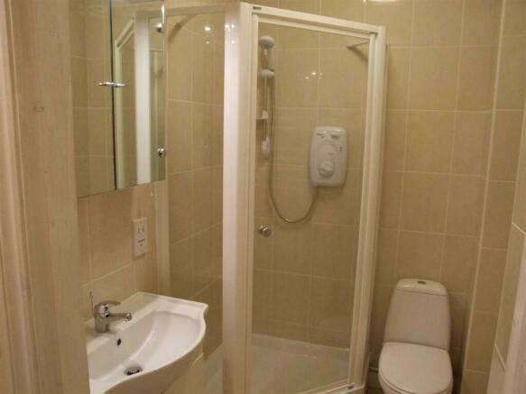 Hamilton shower room.jpg