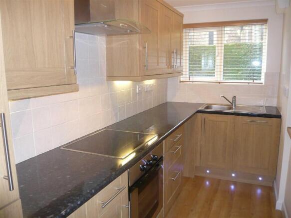 Kitchen 1 Lyttleton Square.jpg