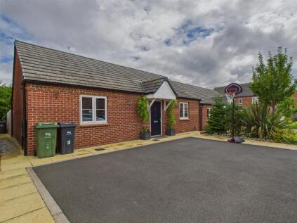 Norway Close, Leigh Sinton