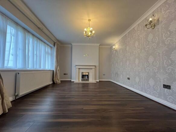 be47fd61-9125-4d9...