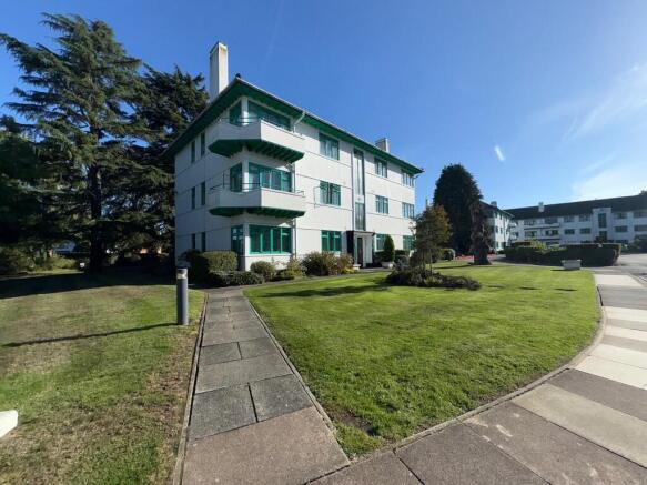 6ElmParkCourt