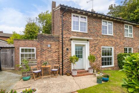 Templewood, Welwyn Garden City, Hertfordshire, AL8 7HS