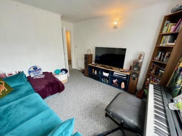 Lounge b.jpg
