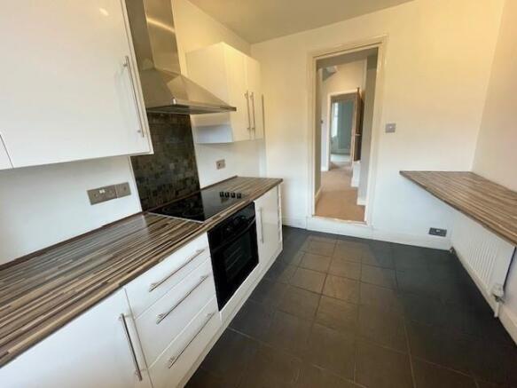 Kitchen 1.jpg