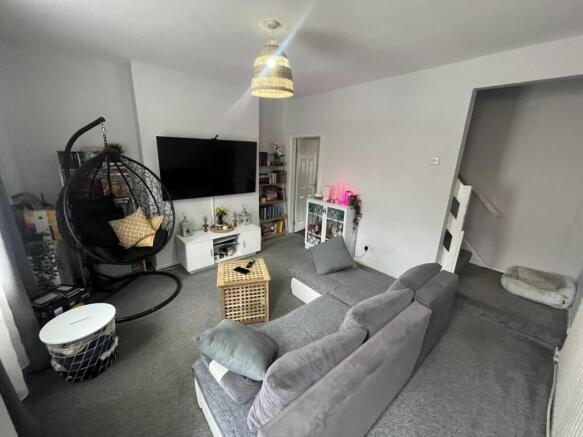 Photo 3