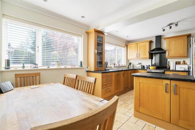 Kitchen/Dining Room