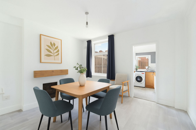 Lounge/Dining room