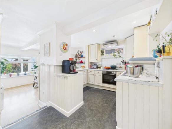 Dining kitchen