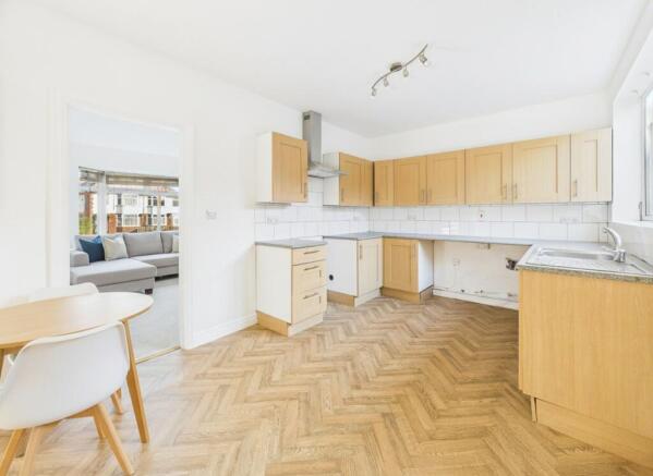 Breakfast Kitchen (Virtually Furnished)