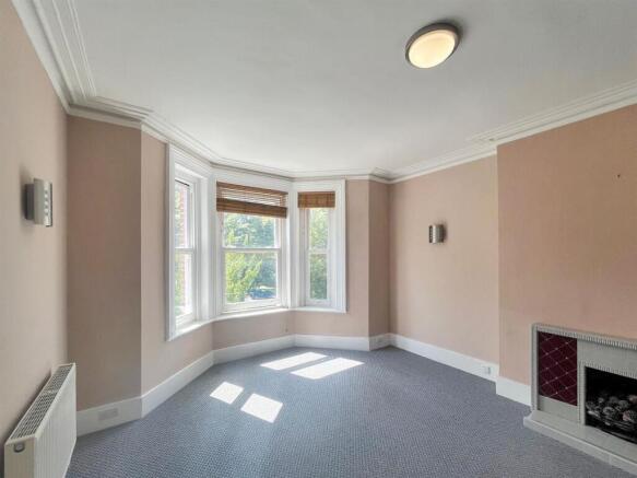 Living area.jpg