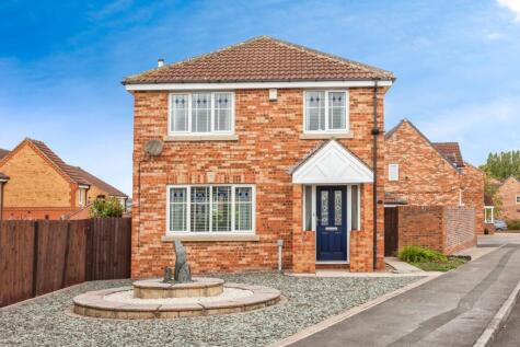 Larkspur Way, Wakefield, West Yorkshire, WF2