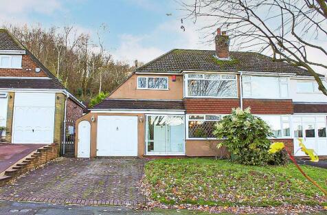 Camberley Crescent, ETTINGSHALL PARK, WV4 6QR