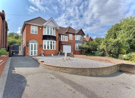 Vicarage Road West, WOODSETTON, DY1 3NW