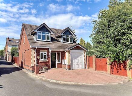 Eden Gardens, SEDGLEY, DY3 1EG