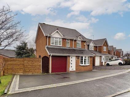 Charlecote Drive, MILKING BANK, DY3 2EQ