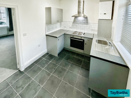 Lower East Avenue, Barnoldswick, BB18