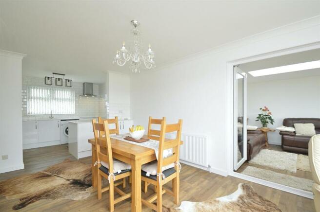 resizedDiningArea2.jpg
