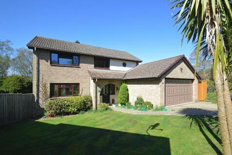 Popular Semi-rural Setting * Alverstone Garden Village