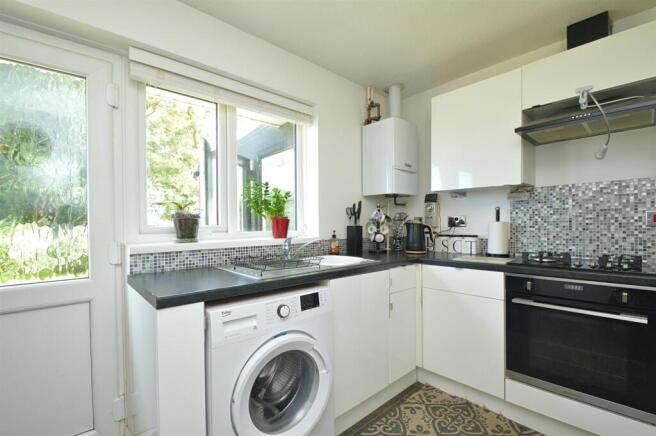 resizedKitchen1.jpg