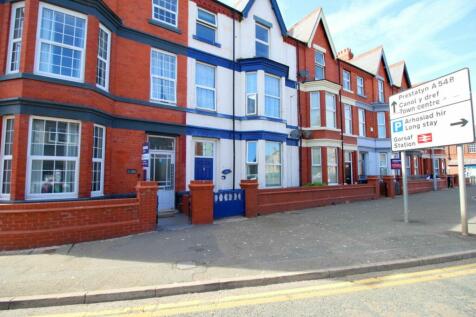 Rhyl - 7 bedroom terraced house for sale