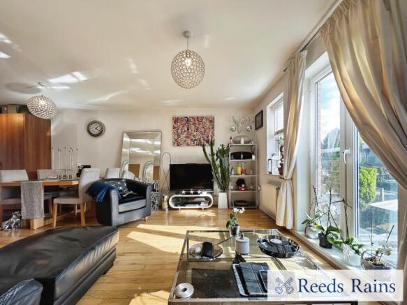 Living/Dining Room