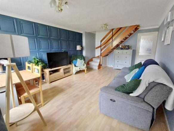 Louneg / Dining Room