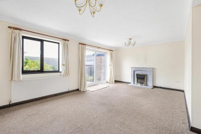 Lounge Dining Room