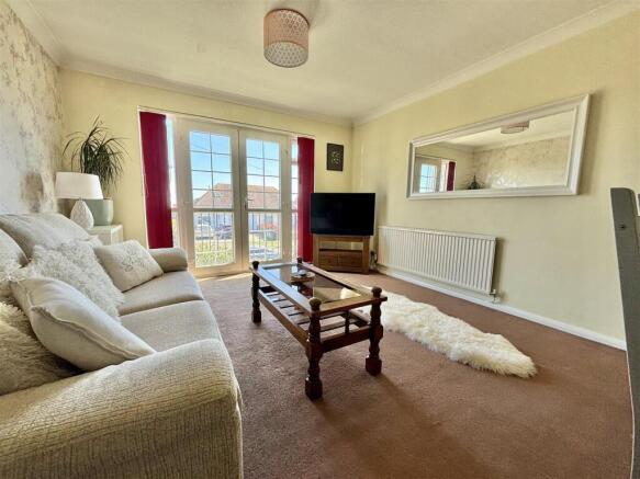 Lounge / Dining Room