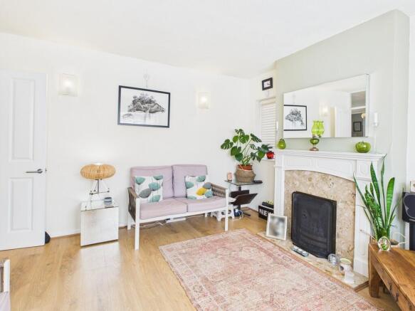 CAM04578G0-PR0024...