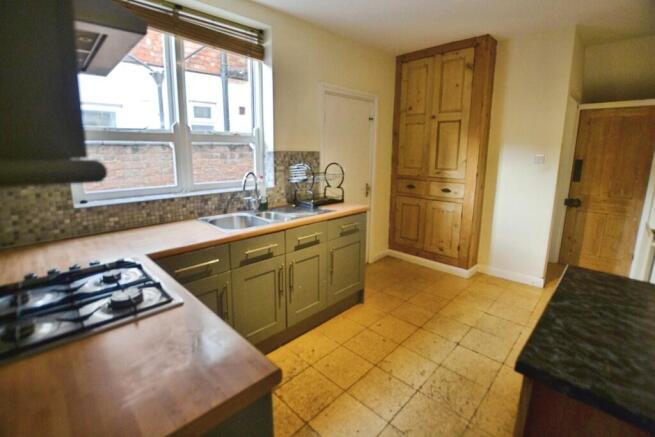 40c01e81-7e71684f...