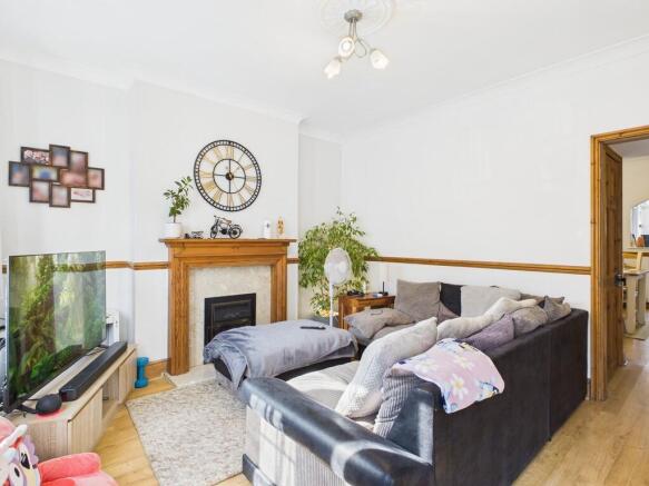 CAM04578G0-PR0028...