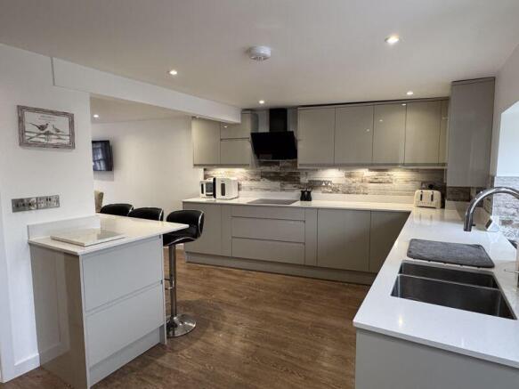 Kitchen 1