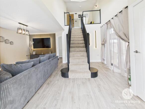 Lounge/Entrance