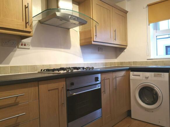 KITCHEN/BREAKFAST ROOM