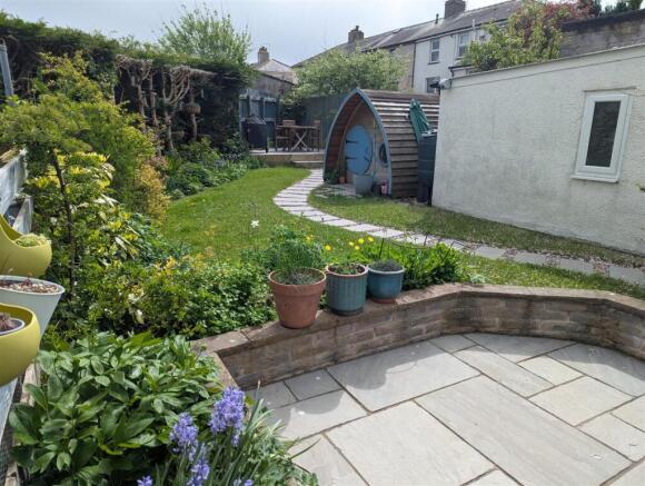 BACK GARDEN