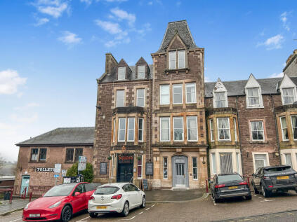 James Square, Crieff