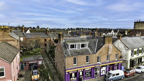 Leighton Square, Alyth, Blairgowrie