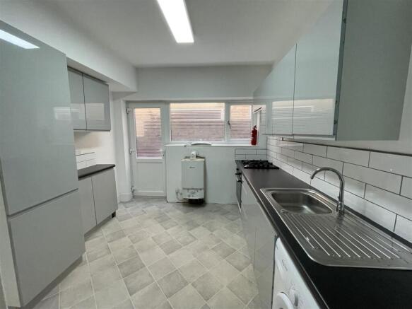 19a Newcombe Road Kitchen.JPG