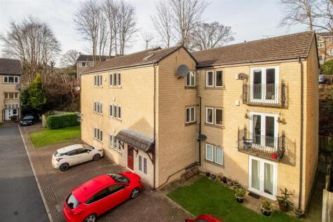 Bryndlee Court, Holmfirth HD9