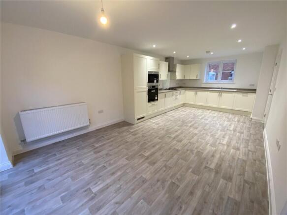 Kitchen / Dining