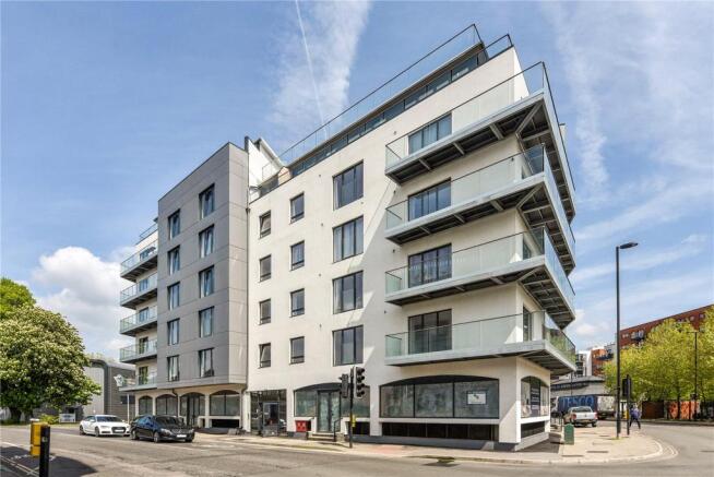 1 Bedroom Apartment For Sale In Royal Crescent Apartments 1 Royal