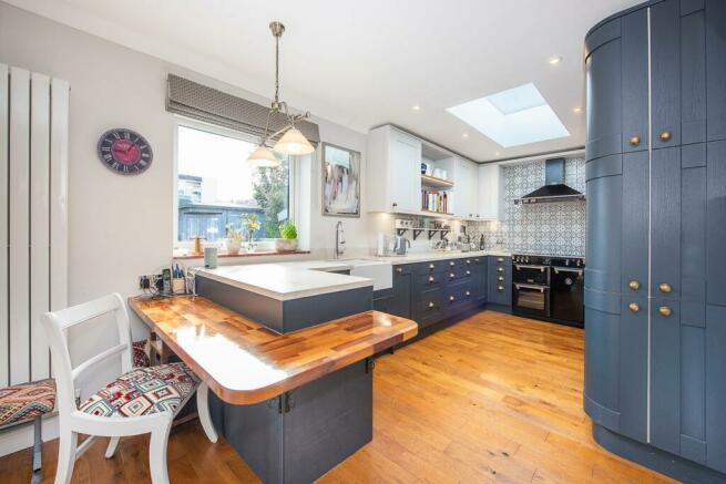 Kitchen Breakfast Area