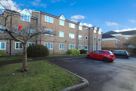 Seymour Way, Sunbury-on-Thames, TW16