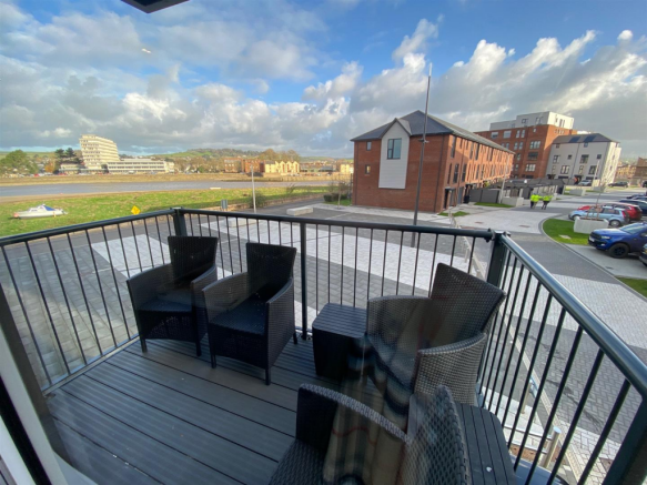 balcony taw wharf.png