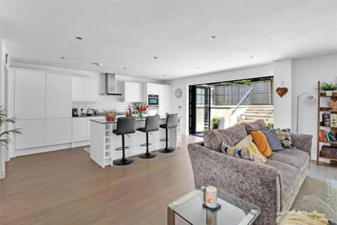 Garden Green, Barnstaple, Devon, EX32