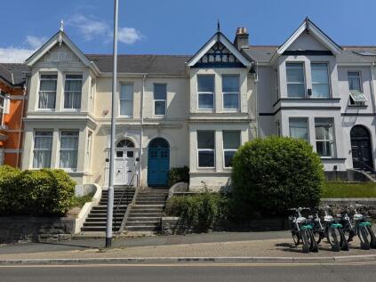 Peverell Park Road, Peverell