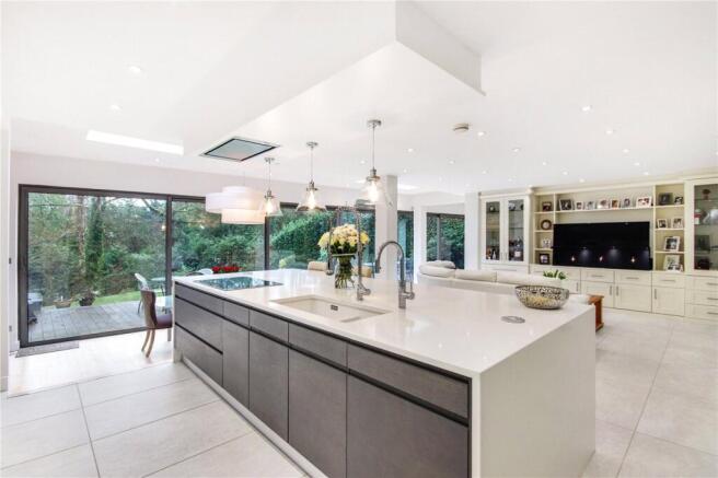 Kitchen/Breakfast Rm