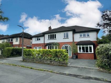 Hale - 5 bedroom detached house for sale