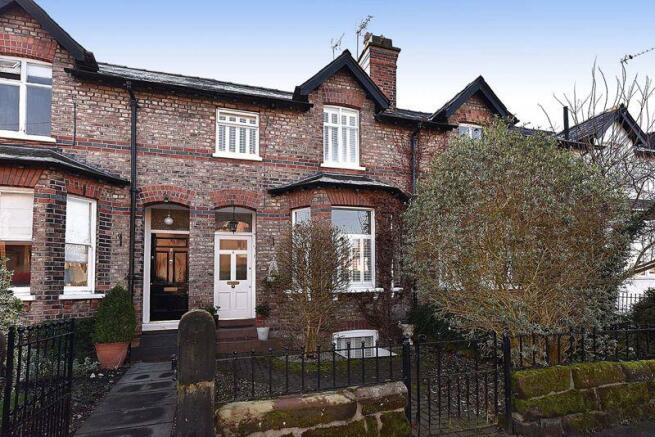 3 bedroom terraced house for sale in York Road, Bowdon , WA14