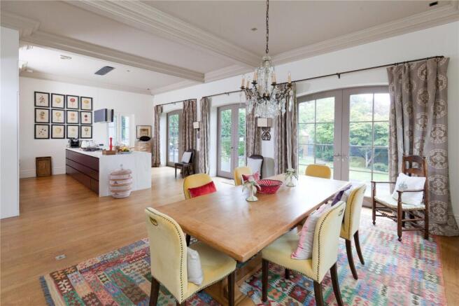 Kitchen/Dining